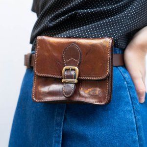vintage 1990s brown worn leather belt bag